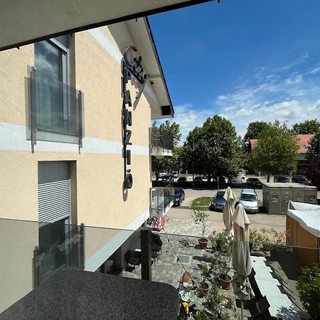 City Apartman Haz Balatonlelle Exterior photo