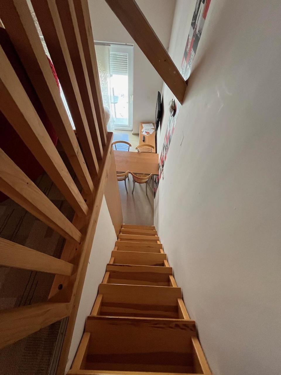 City Apartman Haz Balatonlelle Exterior photo