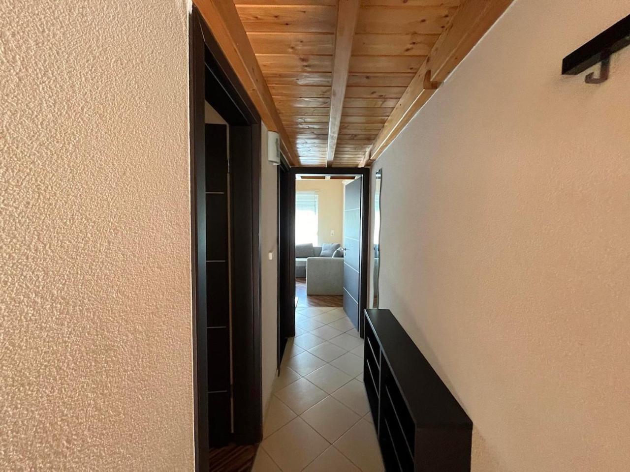 City Apartman Haz Balatonlelle Exterior photo