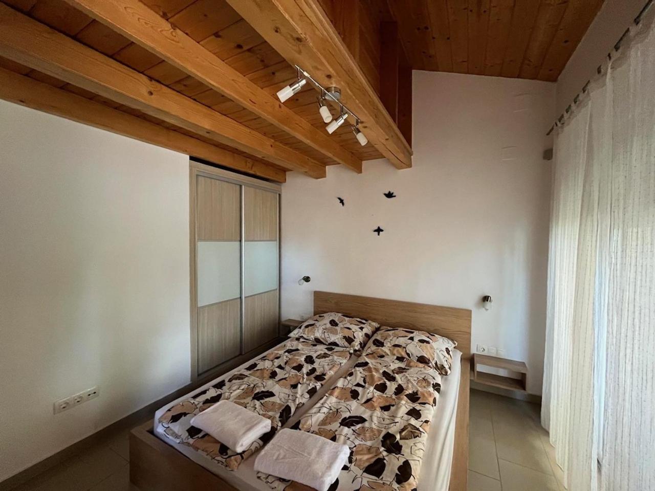 City Apartman Haz Balatonlelle Exterior photo