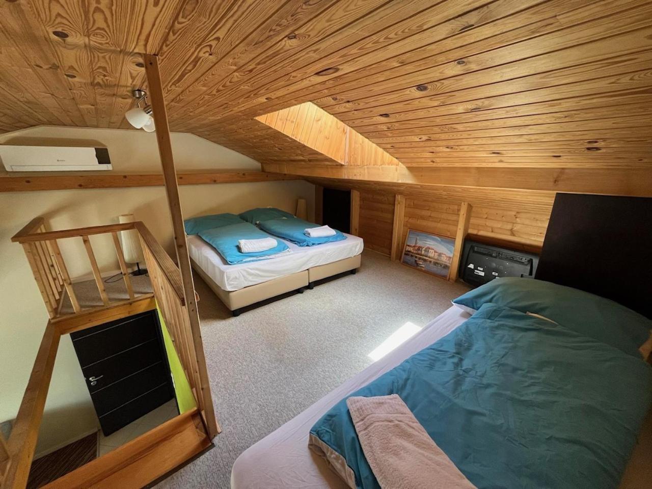 City Apartman Haz Balatonlelle Exterior photo